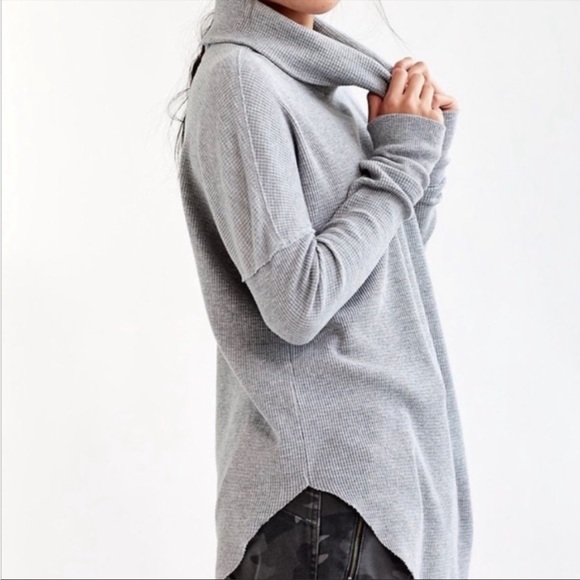 ARITZIA Babaton Thermal Cowl-Neck - Small - Picture 2 of 5